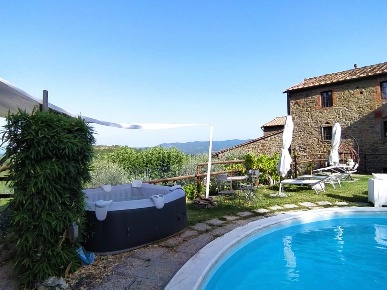 Foto Appartamento a Bucine Centro di 85 m² con 5 locali in vendita
