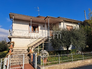 Foto Villa bifamiliare a Cerreto Guidi in vendita