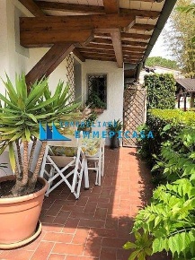 Foto Appartamento a Montignoso Cinquale di 40 m² con 2 locali in affitto