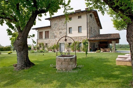 Foto Villa unifamiliare in via bell'italia, Peschiera del Garda in vendita