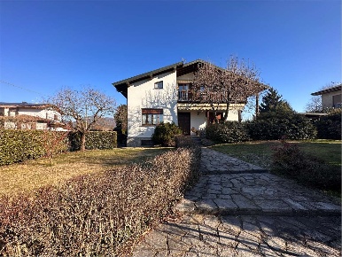 Foto Villa bifamiliare in VIA gabrieli 9, Arcisate Centro di 420 m²