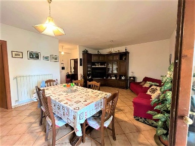 Foto Appartamento a Foiano della Chiana di 95 m² con 4 locali in vendita