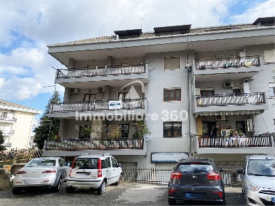 Foto Appartamento a Castrolibero di 120 m² con 4 locali in affitto
