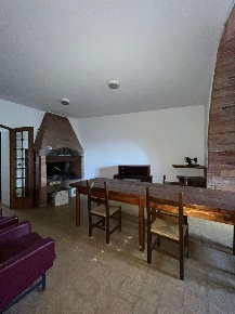 Foto Appartamento a Foiano della Chiana di 179 m² con 8 locali in vendita