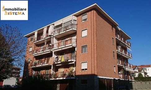 Foto Appartamento in Via Giovanni Pascoli, Santena di 122 m² con 4 locali
