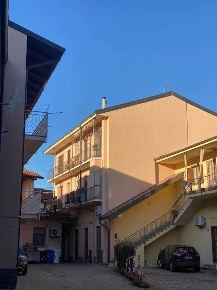 Foto Appartamento in via baracca  33, Cameri in vendita