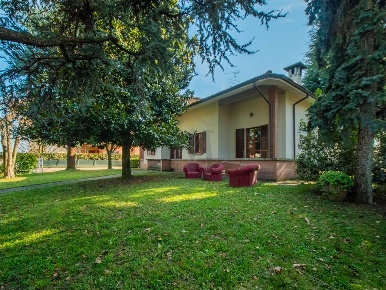 Foto Villa unifamiliare in Via Fratelli Cervi  24, Bibbiano Barco di 510 m²
