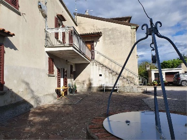 Foto Appartamento a Foiano della Chiana di 170 m² con 10 locali in vendita
