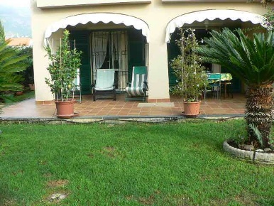 Foto Appartamento in Via San Giuseppe 12c, Loano Centro di 45 m² in affitto