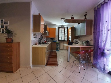 Foto Appartamento a Foiano della Chiana di 90 m² con 4 locali in vendita