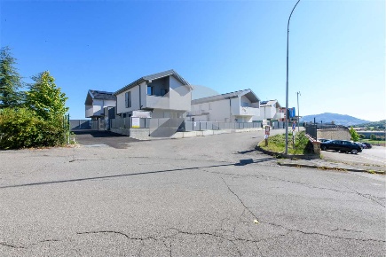 Foto Villa unifamiliare in Via F.lli Cervi, Castelnovo ne' Monti di 200 m²