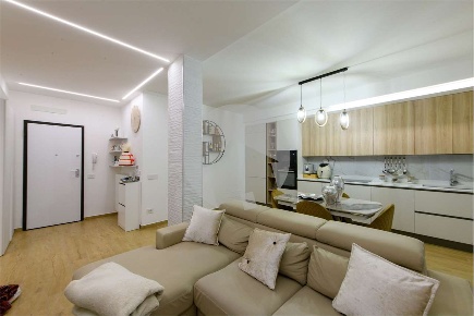 Foto Appartamento in Via Michelangelo Buonarroti 26, Cadelbosco di Sopra