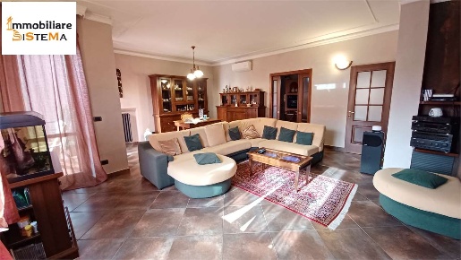 Foto Appartamento in via Asiago, Santena di 122 m² con 4 locali in vendita