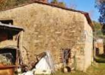 Foto Appartamento in Via Maone e Casello, Montale Centro di 80 m²