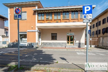 Foto Appartamento in via San Martino 34, Magnago Centro di 137 m²