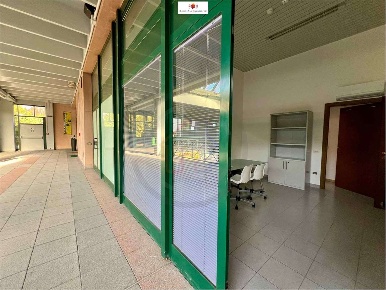 Foto Appartamento in VIA DELLA COOPERAZIONE, Verano Brianza di 78 m²