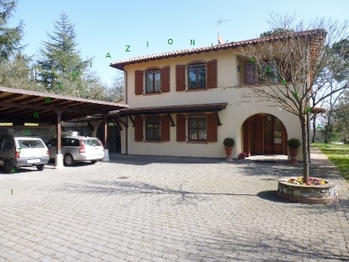 Foto Villa unifamiliare in VIA NAZIONALE, Barberino di Mugello in vendita