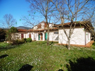 Foto Villa unifamiliare in CORSO MARCO DA GALLIANO 1, Barberino di Mugello