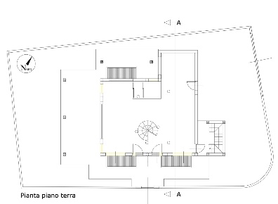 Foto Villa unifamiliare a Montignoso Cinquale di 300 m² con 10 locali