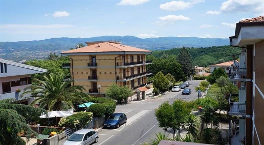 Foto Appartamento in Via Rusoli, Castrolibero Andreotta di 100 m²