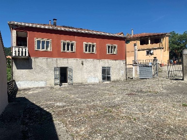 Foto Villa unifamiliare in via nazionale, Aulla Centro in vendita