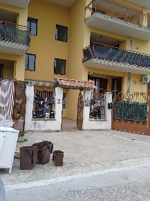 Foto Appartamento a Mosciano Sant'Angelo Centro di 65 m² con 5 locali