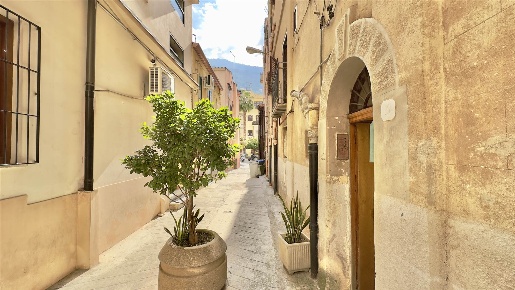 Foto Appartamento in CORTILE CONVENTO  2, Altofonte Centro di 90 m²
