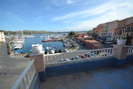 Foto Appartamento a La Maddalena in vendita