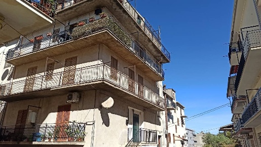 Foto Appartamento in via vincenzo bellini, Crosia Mirto di 100 m²