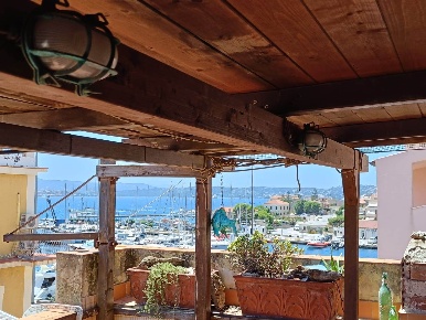 Foto Appartamento a La Maddalena in vendita