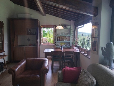 Foto Villa unifamiliare a Bucine di 320 m² con 9 locali in vendita