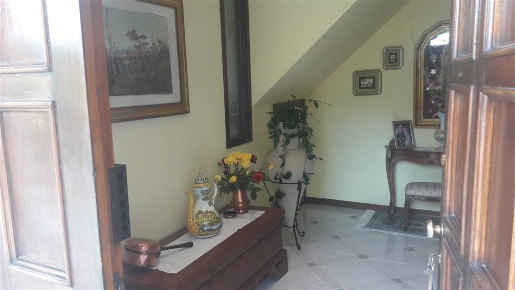 Foto Appartamento a Folignano La Pigna Pigna Bassa di 121 m² con 5 locali
