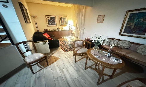Foto Villa a schiera in Via dell'Unità, Castrolibero Andreotta di 183 m²