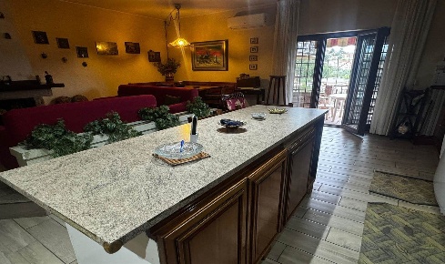 Foto Villa a schiera in Via dell'Unità, Castrolibero Andreotta di 183 m²