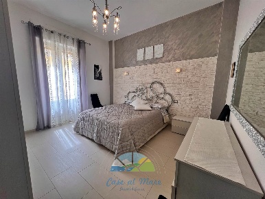 Foto Appartamento in CENTRO, La Maddalena di 100 m² con 5 locali in vendita