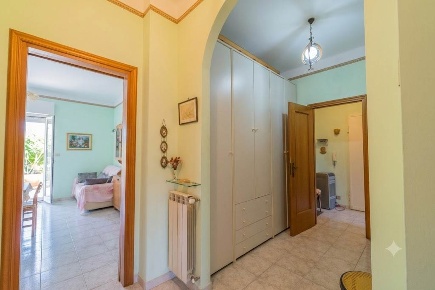 Foto Appartamento in Via Pasteur  15, Bordighera Centro di 80 m² in vendita