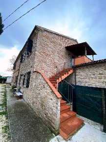 Foto Appartamento a Treia di 79 m² con 4 locali in vendita