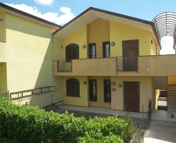 Foto Appartamento a Foiano della Chiana Centro di 86 m² con 5 locali