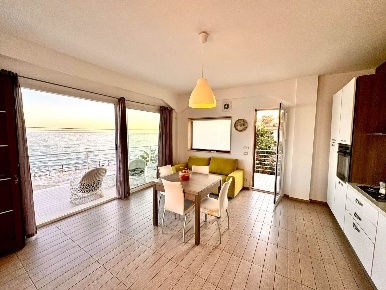 Foto Villa unifamiliare in Lungomare delle anticaglie 43, Caucana Finaiti