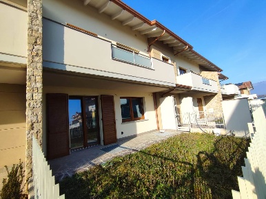 Foto Appartamento a Bonate Sopra Centro di 80 m² con 3 locali in vendita