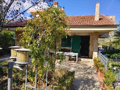 Foto Villa unifamiliare a Trabia in vendita