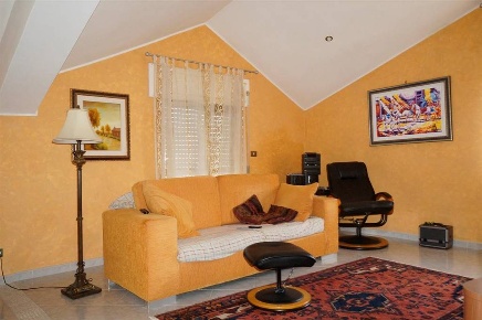 Foto Appartamento a Mendicino di 140 m² con 4 locali in vendita