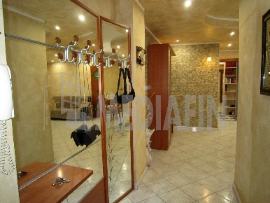 Foto Appartamento in VIA KENNEDY 20, Crosia Mirto di 120 m² con 5 locali