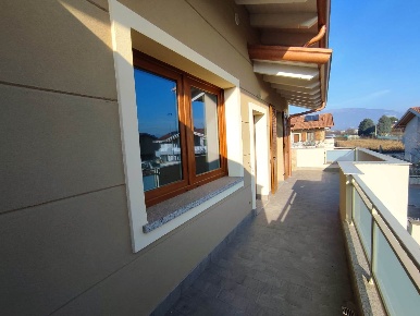 Foto Appartamento a Bonate Sopra Centro di 105 m² con 4 locali in vendita