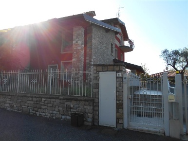 Foto Villa a schiera a Capriolo di 241 m² con 4 locali in vendita