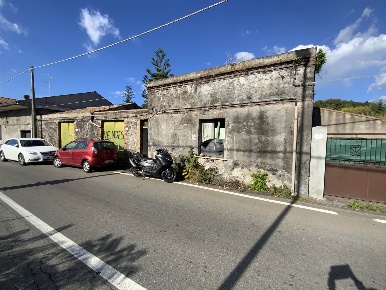 Foto Villa unifamiliare in via passopomo  37, Zafferana Etnea Centro
