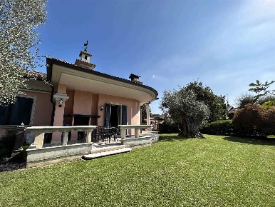 Foto Villa unifamiliare a Rodengo Saiano Ponte Cingoli di 184 m² in vendita