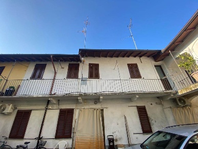 Foto Appartamento a Gambolò Centro di 90 m² con 3 locali in vendita
