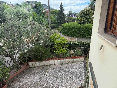 Foto Villa bifamiliare in Via  Ancona, Pieve a Nievole Centro di 240 m²