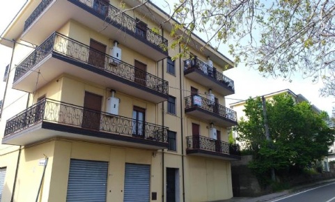 Foto Appartamento in cda Rosario, Mendicino Rosario di 95 m² con 4 locali